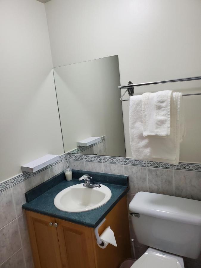 Sonora Desert Inn Osoyoos Bagian luar foto