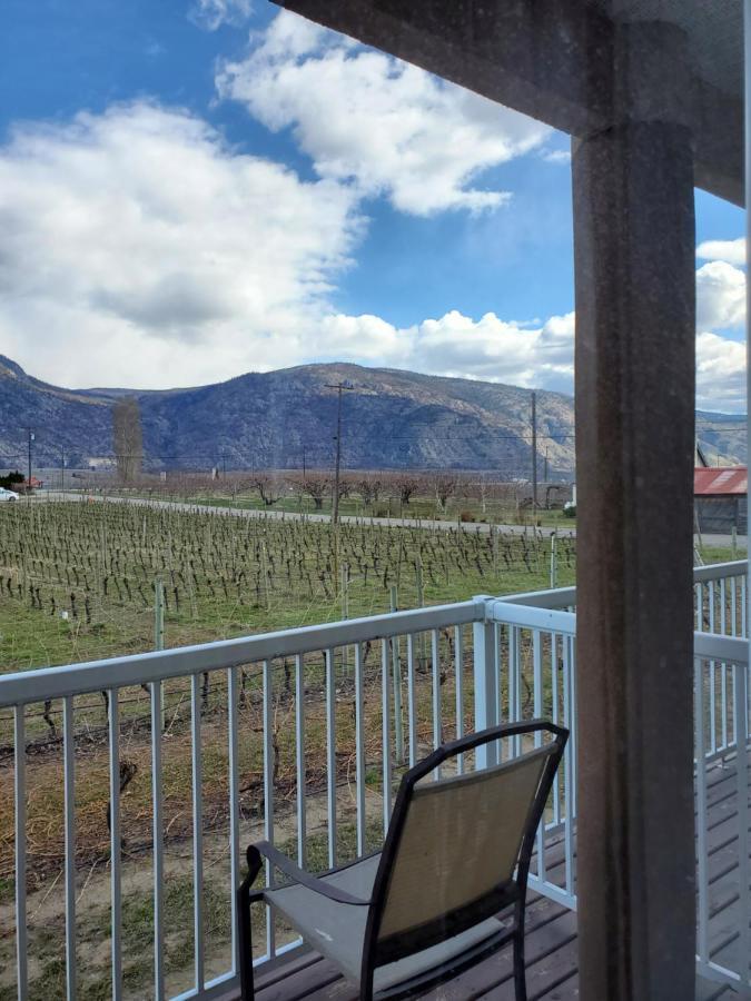 Sonora Desert Inn Osoyoos Bagian luar foto