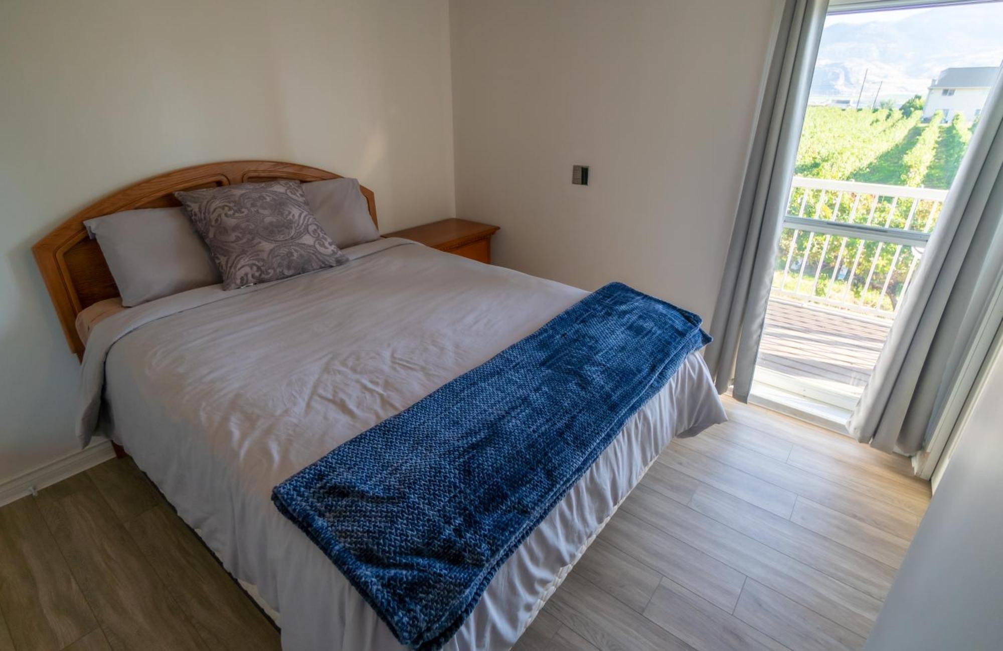 Sonora Desert Inn Osoyoos Bagian luar foto